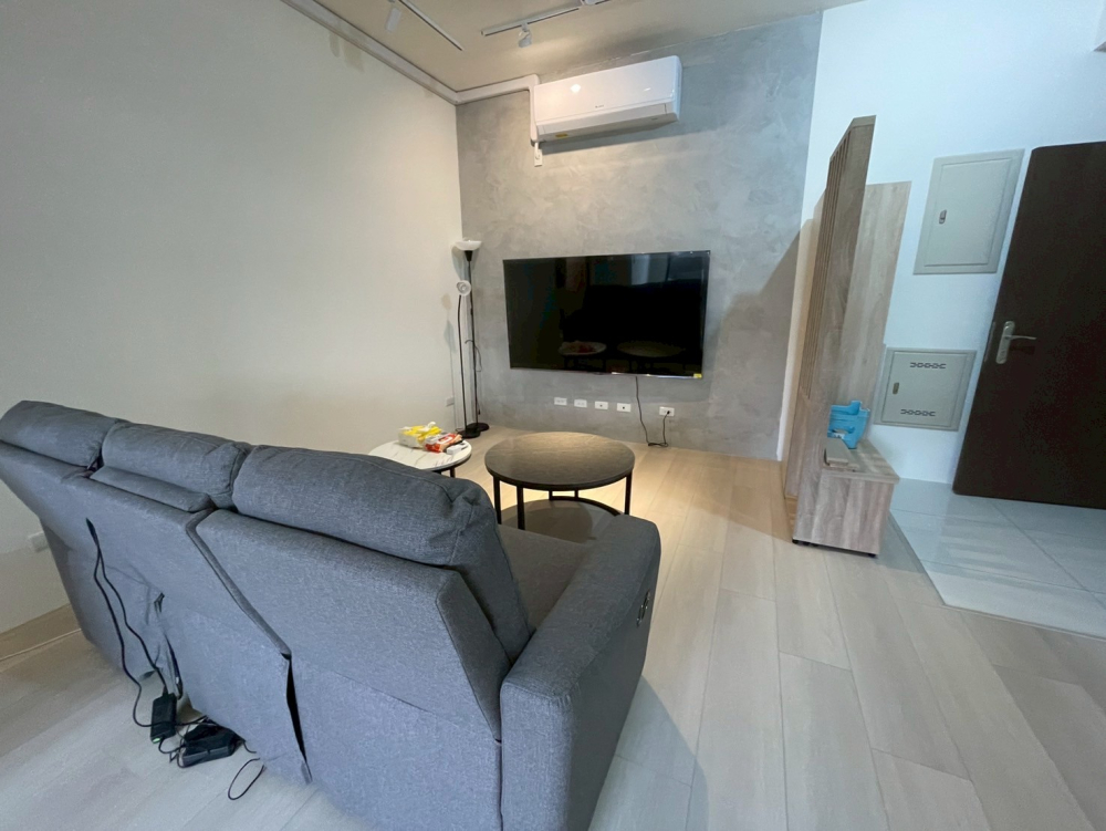 LINE_ALBUM_外埔-裝潢細清_251020_6