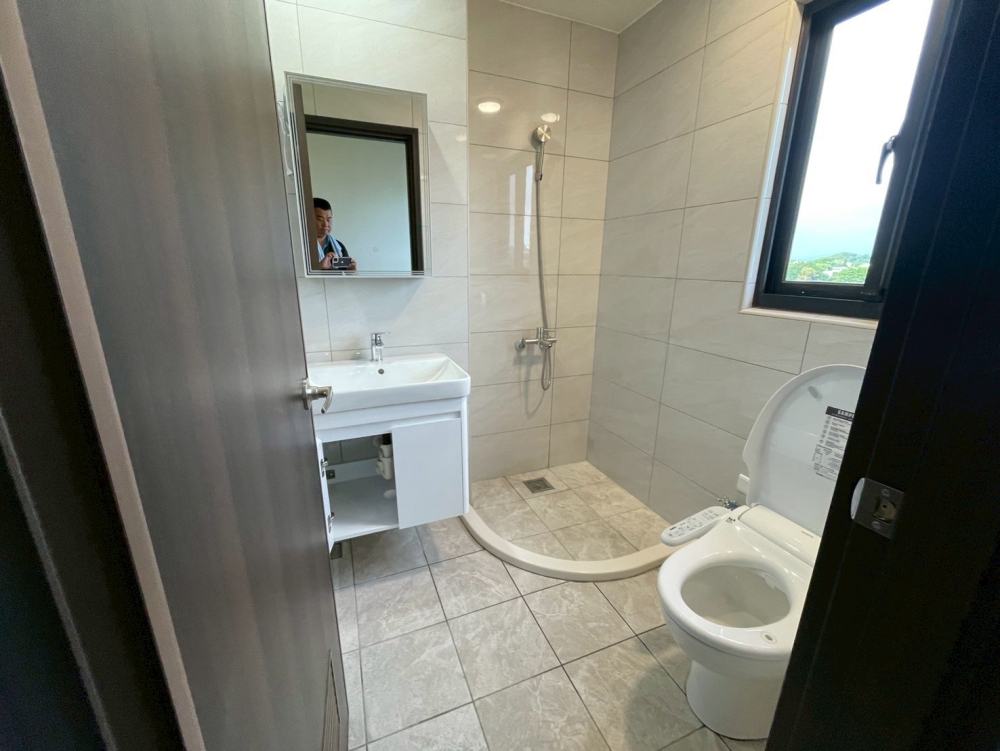 LINE_ALBUM_外埔-裝潢細清_251020_2