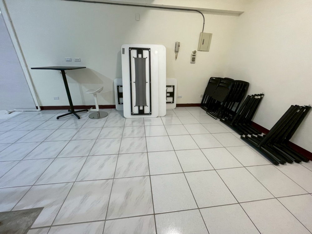 LINE_ALBUM_潭子辦公室清潔_251020_3