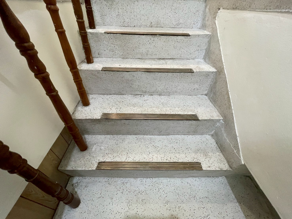 LINE_ALBUM_潭子辦公室清潔_251020_5